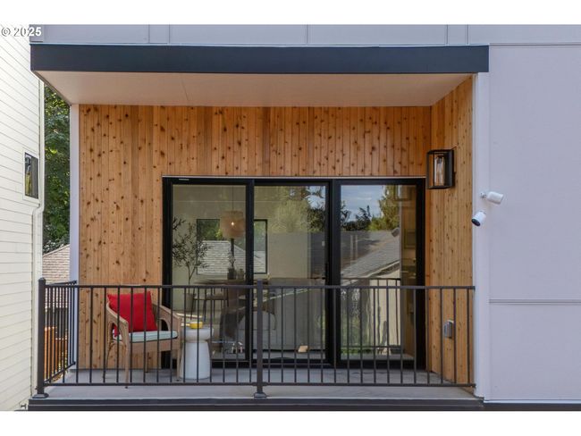 Balcony-Covered | Image 6