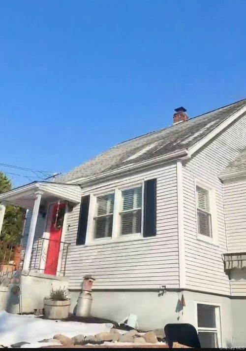4 Goebel Rd, New City, NY, 10956-6508 | Card Image