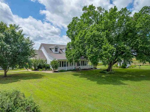 4919 E Lone Chimney Rd, Glencoe, OK, 74032-1162 | Card Image