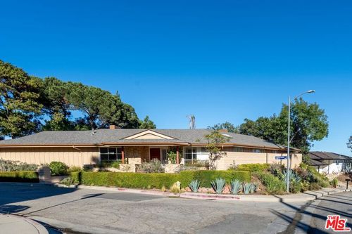 2200 Jeffersonia Way, Los Angeles, CA, 90049-1818 | Card Image