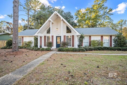111 Montclair Loop, Daphne, AL, 36526-8145 | Card Image