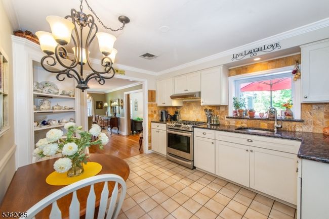 178 Walnut St, House other with 3 bedrooms, 2 bathrooms and null parking in Livingston NJ | Image 20