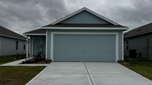 673 County Road 2145, Cleveland, TX, 77327-7922 | Card Image