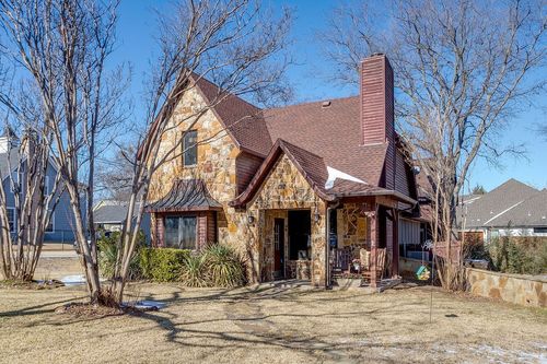 401 Denton St E, Argyle, TX, 76226-2337 | Card Image