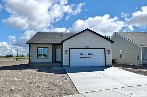 3755 Benelli Dr, Idaho Falls, ID, 83401-6817 | Card Image