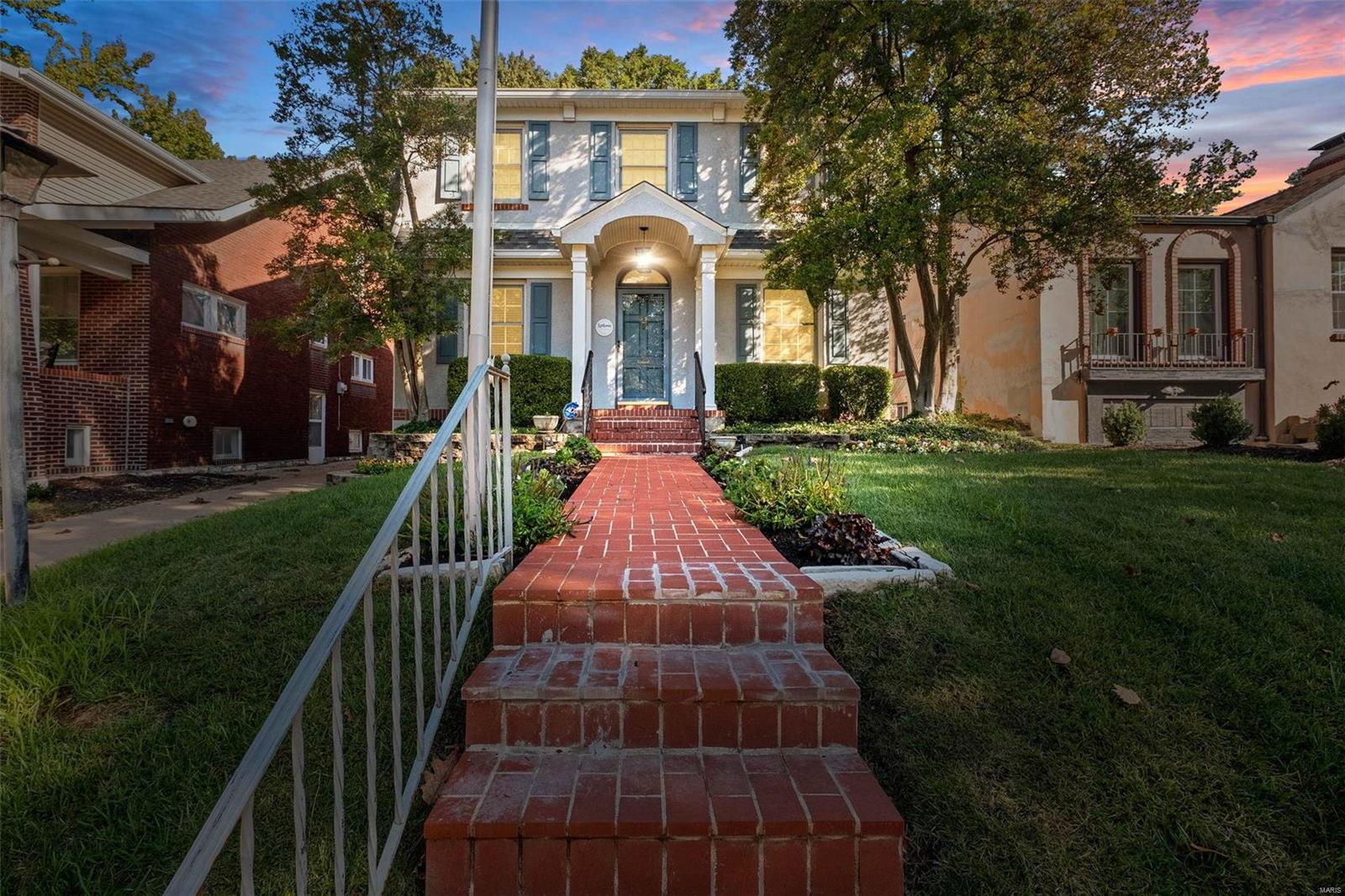 Washington Ave, Saint Louis, MO 63130