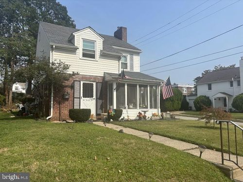 225 Glentay Ave, LANSDOWNE, PA, 19050-1115 | Card Image
