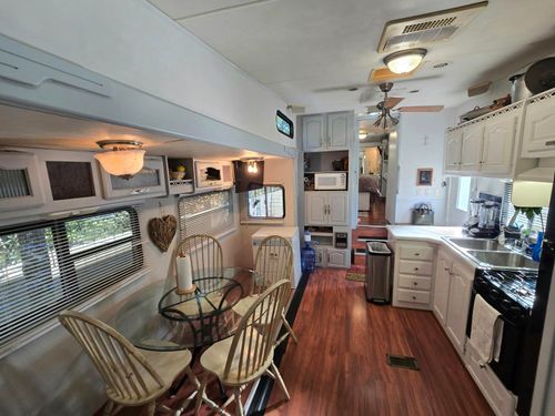 261 E Jonquil Ave, DeFuniak Springs, FL, 32433-6583 | Card Image