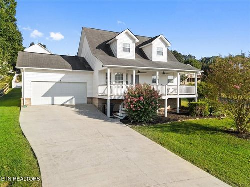 104 Newport Way, Kingston, TN, 37763-7011 | Card Image