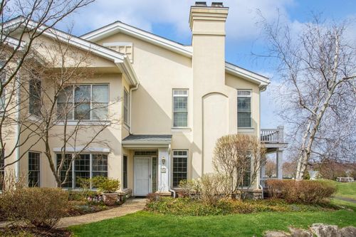94 Doral Greens Dr W, Rye Brook, NY, 10573-5404 | Card Image