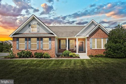 11 Joshua Dr, HANOVER, PA, 17331-7447 | Card Image