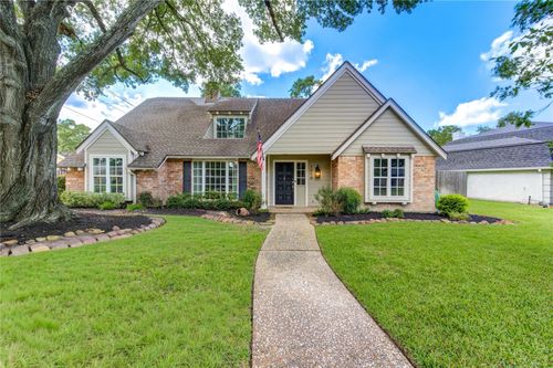 1210 Shannon Valley Dr, Houston, TX, 77077-2916 | Card Image