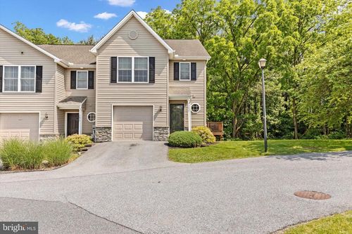 7877 Manada Ct, Harrisburg, PA, 17112-8712 | Card Image