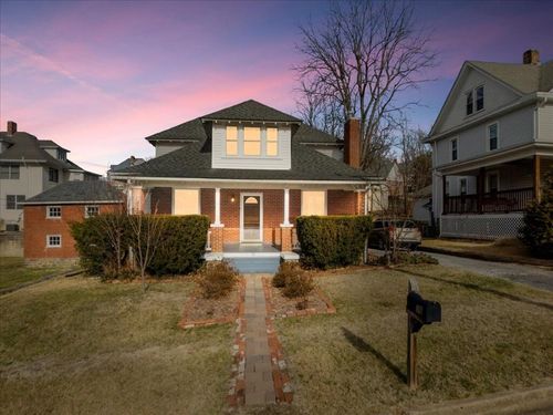 36 8th St Nw, Pulaski, VA, 24301-3602 | Card Image