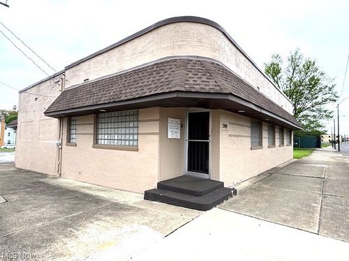 2141 Market St, Youngstown, OH, 44507-1314 | Card Image