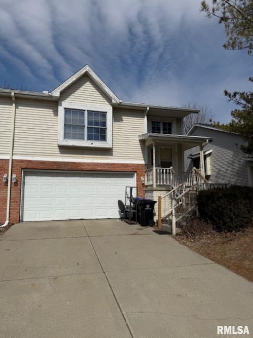 2-6 Shire Court, Bloomington, IL, 61701 | Card Image