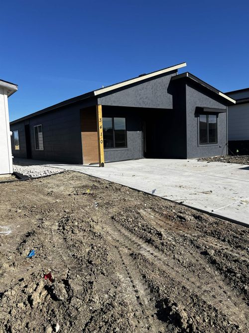 3410 E Thunder Cir, Wichita, KS, 67219 | Card Image