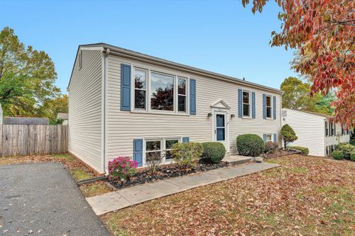 4611 Casper Dr Ne, Roanoke, VA, 24019-5803 | Card Image