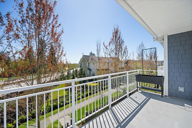601 - 11295 Pazarena Place, Townhouse with 3 bedrooms, 2 bathrooms and 2 parking in Maple Ridge BC | Image 17