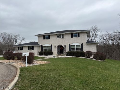 172 Selma Dr, Wintersville, OH, 43953-4123 | Card Image