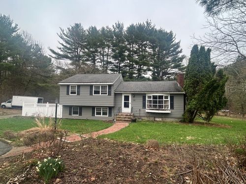 172 Village St, Millis, MA, 02054-1730 | Card Image