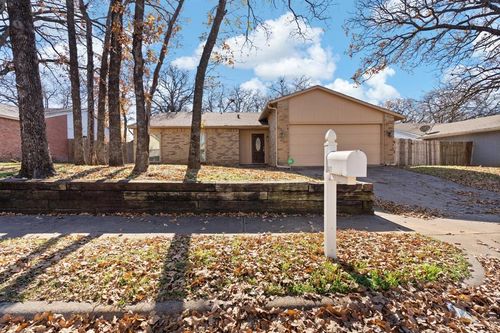 3800 Mulberry Lane, Bedford, TX, 76021 | Card Image