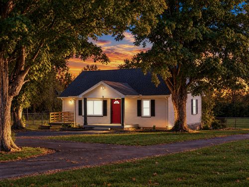 2296 Bluebird Rd, Lebanon, TN, 37087-9748 | Card Image