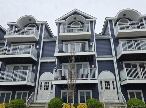 24-269 E Broadway, Long Beach, NY, 11561 | Card Image