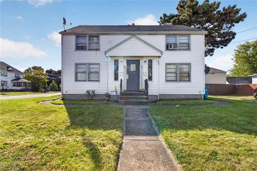 1101 W 5th St, Lorain, OH, 44052-1411 | Card Image