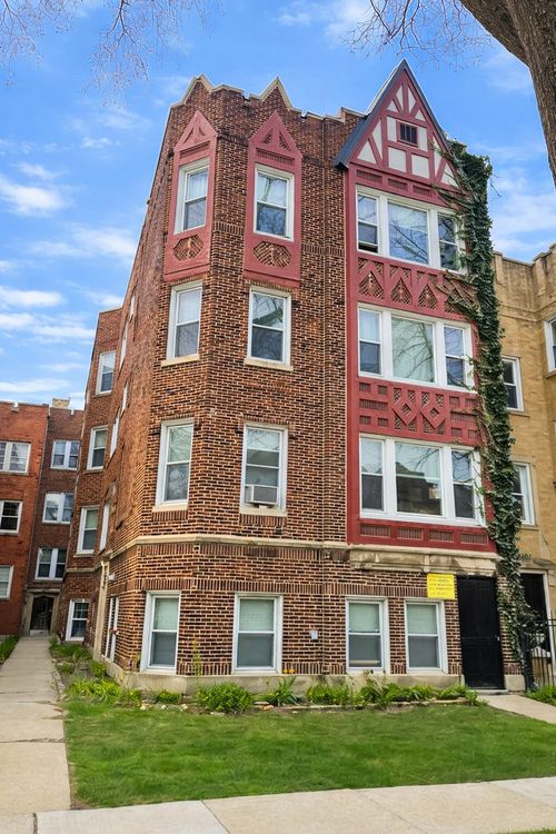 apt-3n-2044 W Farragut Ave, Chicago, IL, 60625-1208 | Card Image