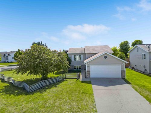 3391 39th Street S, Moorhead, MN, 56560 | Card Image