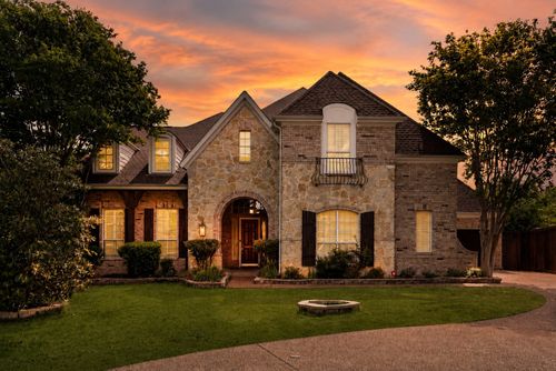 663 Links View Ct, Grand Prairie, TX, 75052-6688 | Card Image