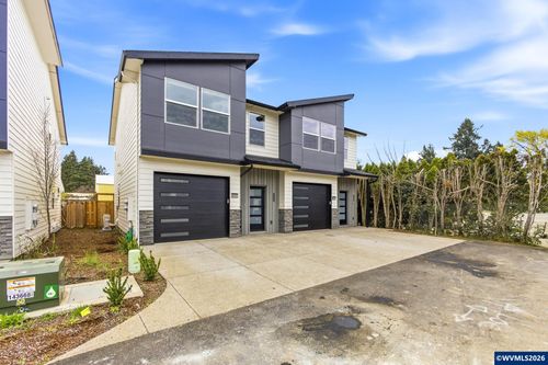 4845 & 4847 Elvira Pl N, Keizer, OR, 97303 | Card Image