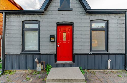 329 Main St W, Hamilton, ON, L8P1K1 | Card Image