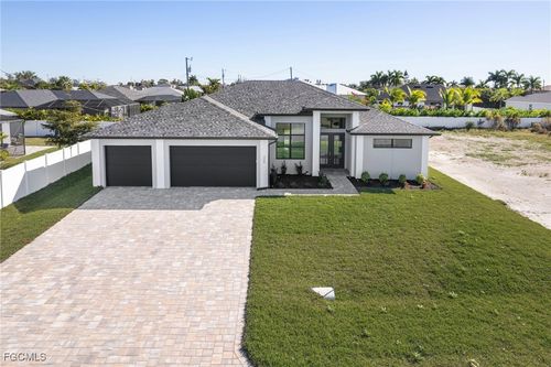 305 Nw 15th Pl, Cape Coral, FL, 33993-7783 | Card Image