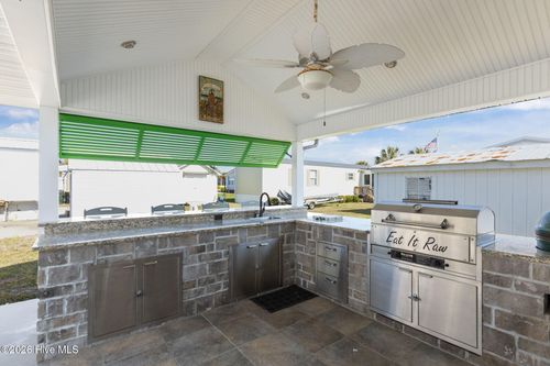 405 Snow Goose Ln, Newport, NC, 28570-8074 | Card Image