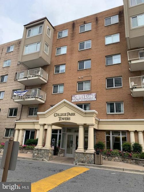 211-4330 Hartwick Rd, College Park, MD, 20740-3217 | Card Image