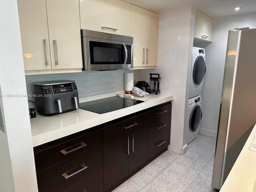 apt-625-2000 N Bayshore Dr, Miami, FL, 33137-5116 | Card Image