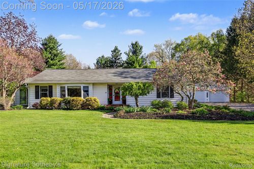 610 Ellis Ave, Belding, MI, 48809-1118 | Card Image