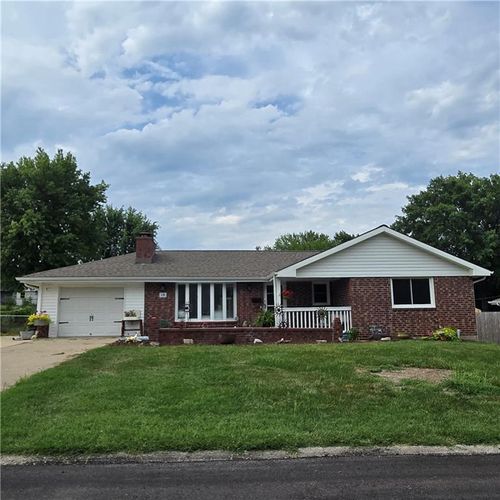 920 Tracy Ave, Excelsior Springs, MO, 64024-1344 | Card Image