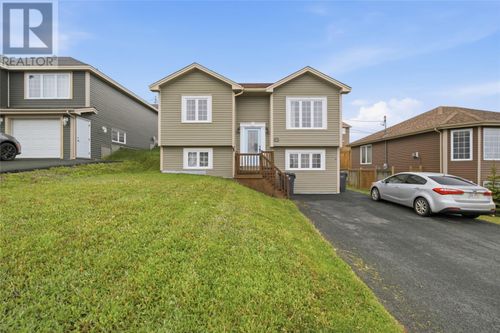 135 Mallow Dr, Paradise, NL, A1L0M7 | Card Image
