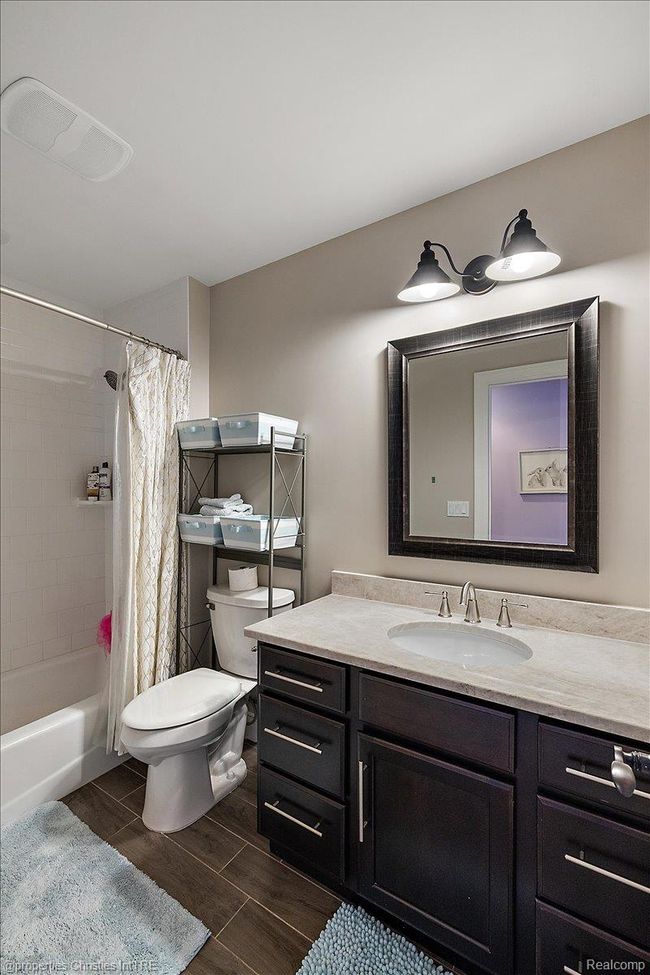 100-5385 Longmeadow Rd-100.jpg | Image 64