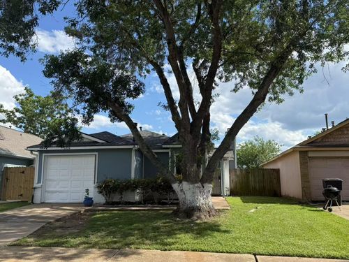 5719 Lycomb Dr, Houston, TX, 77053-3574 | Card Image