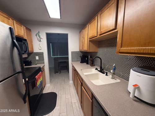 139-7550 N 12th St, Phoenix, AZ, 85020-4571 | Card Image
