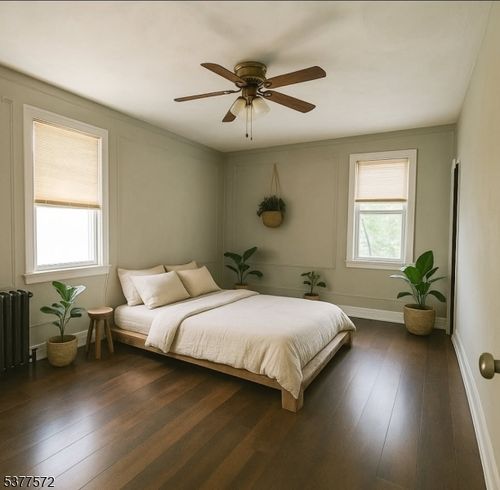 462 Leslie St, Newark, NJ, 07112-6201 | Card Image