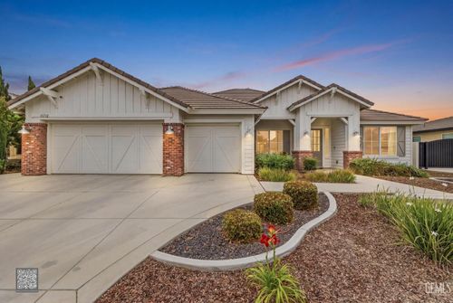 11712 Hollybrook Ln, Bakersfield, CA, 93311-8781 | Card Image