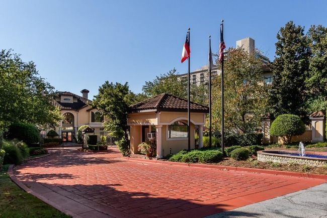 APT-1007 - 3777 Peachtree Rd Ne, Condo with 2 bedrooms, 2 bathrooms and null parking in Brookhaven GA | Image 24