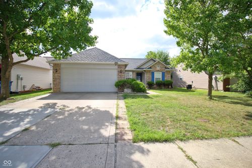 7236 Barnwell Pl, Indianapolis, IN, 46217-5377 | Card Image