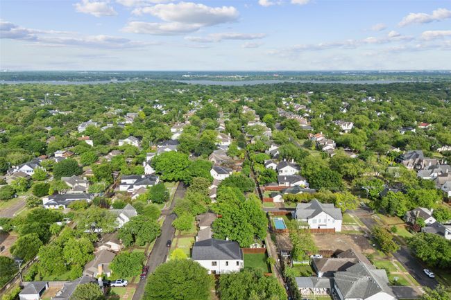 6458 Anita St, House other with 5 bedrooms, 5 bathrooms and null parking in Dallas TX | Image 40