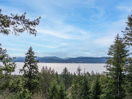 1690 Cottage Way, Galiano Island, BC, V0N1P0 | Card Image